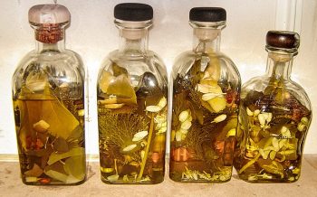 Aldeahermosa - LICOR DE HIERBAS AROMÁTICAS